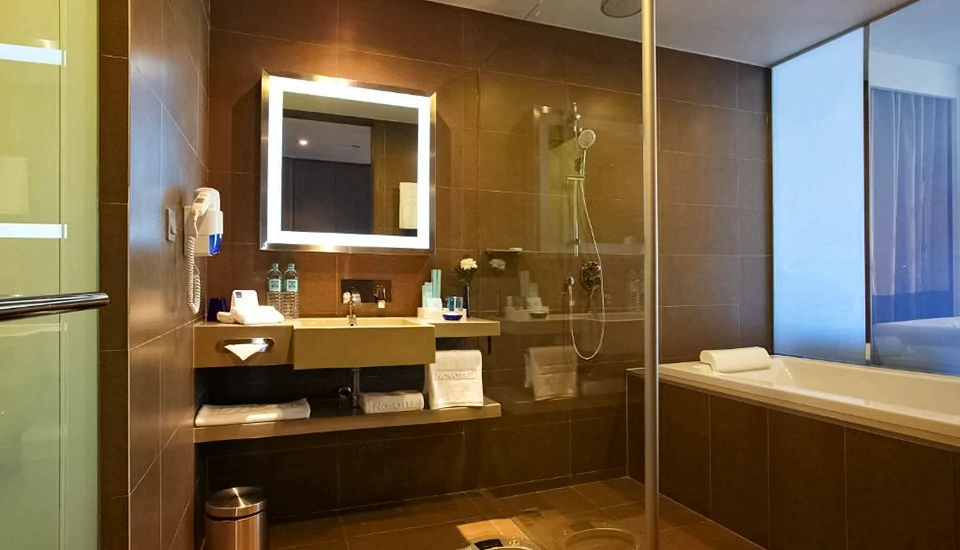 هتل نووتل پلوئنشیت سوخومویت بانکوک